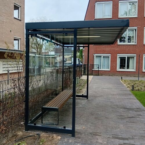 Bushokje Palermo 37 Bushokje Palermo montage onder maaiveld met verlengde staanders Udenhout
